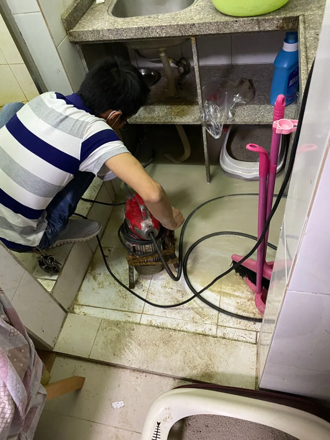 漳州暴雨前后室外排水异常？疏通下水道电话前先看这些安全要点15578999886的管道维护场景