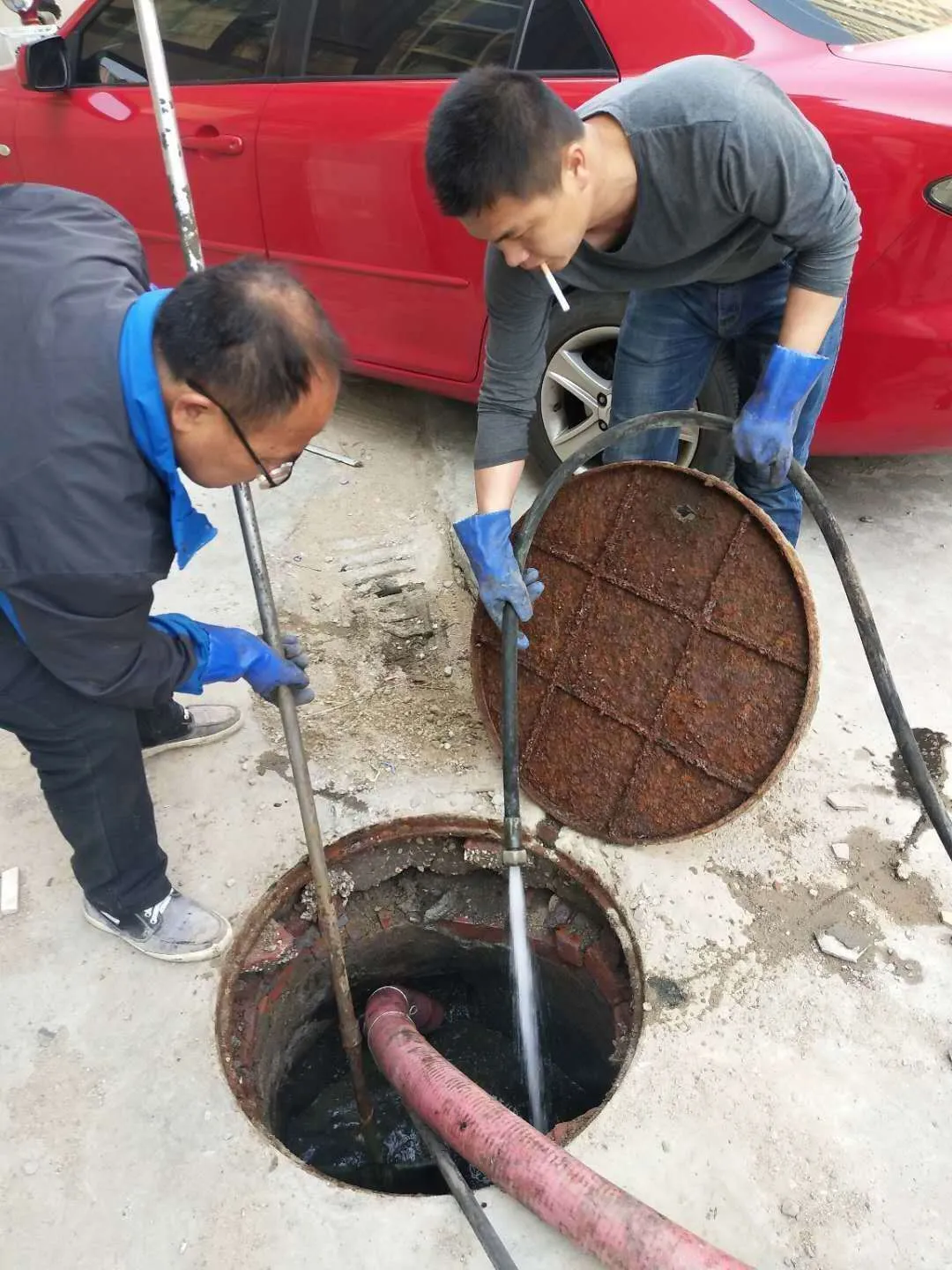 晋江厨房下水返味不一定堵?有老人儿童家庭预防复发与疏通下水道电话15578999886
